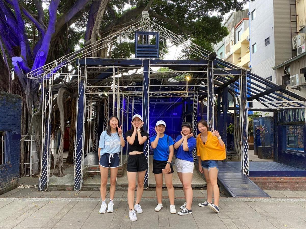 Hostel Mydeer Backpacker Tainan Exterior foto