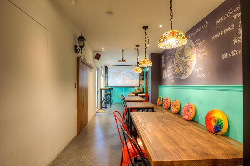 Hostel Mydeer Backpacker Tainan Exterior foto